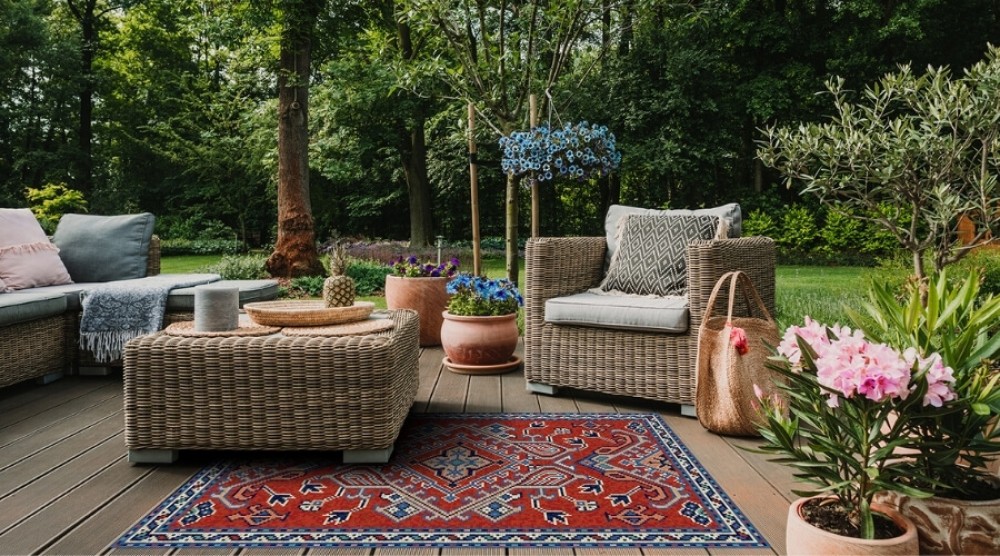 ¿Cómo disponer una terraza delante de la casa?