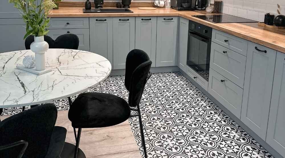 con qué cubrir azulejos viejos